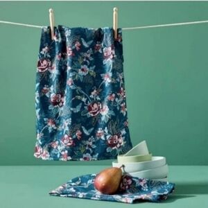 VERA BRADLEY ROSE TOILE DISH TOWEL SET (2) BNWT SO